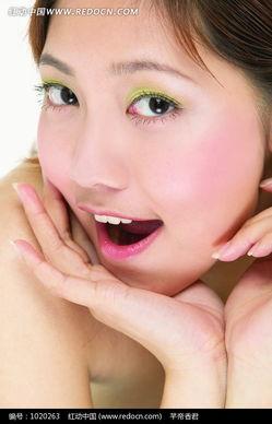 双手托腮的图片,探寻内心的宁静之美