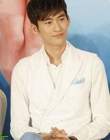 搞笑新闻配音,让你捧腹大笑